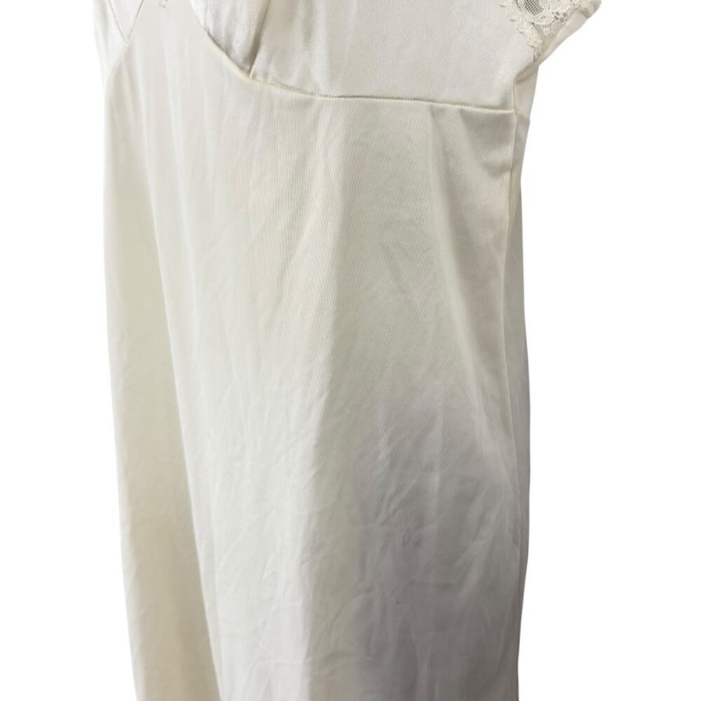 Vanity Fair Vintage Full Slip Dress Ivory Lace Trim V-Neck Babydoll USA Made S - Picture 9 of 16